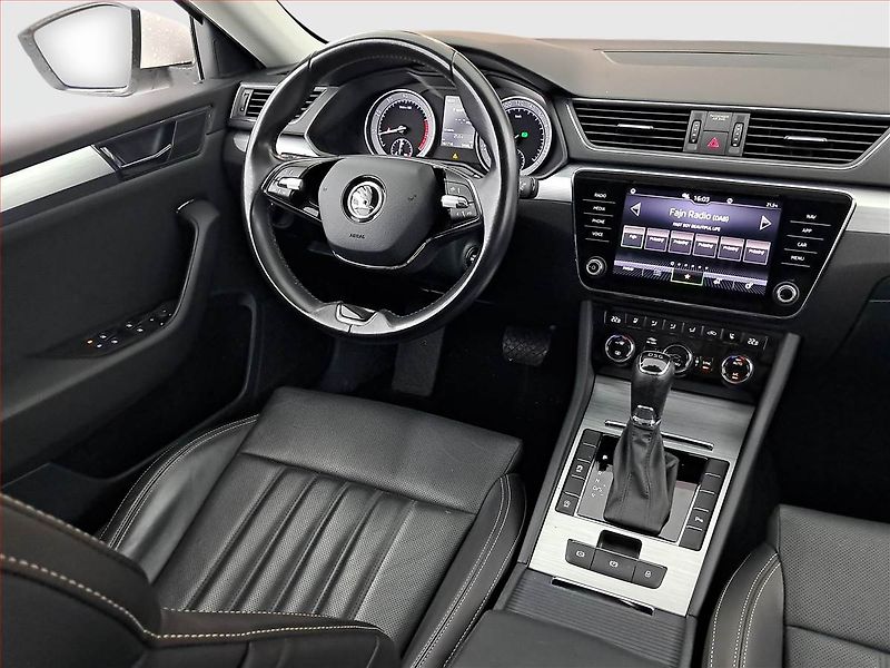 Škoda Superb (2021) Ambition 2.0 TSI - fotka 7 z 19