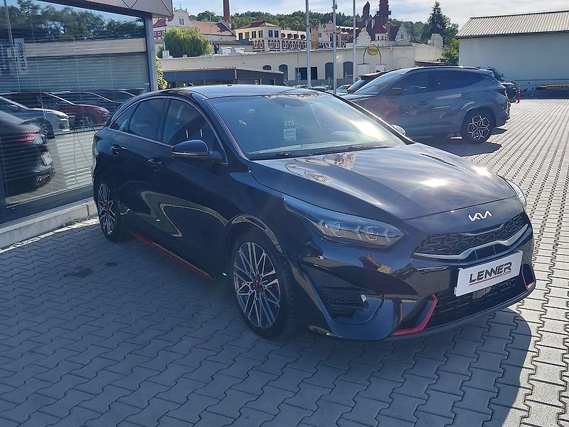 Kia Pro_Ceed 1.6 T-GDI/150kW GT DCT - fotka 3 z 38