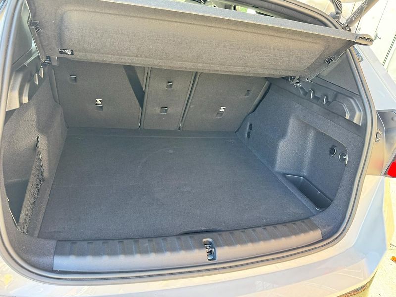 BMW X1 (2024) sDrive 18d M Paket + Záruka - fotka 8 z 19