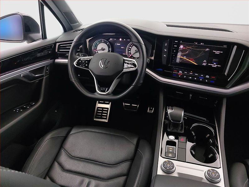 Volkswagen Touareg (2022) 3.0 TDI - fotka 7 z 23