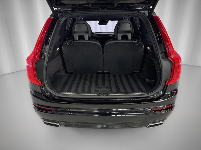Volvo XC90 B5 AWD R-DESIGN, H&K, EL. TAŽN - fotka 30 z 32