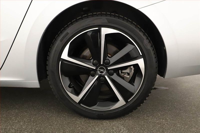 Opel Astra (2024) Plug-in-Hybrid 1.6 T - fotka 12 z 25