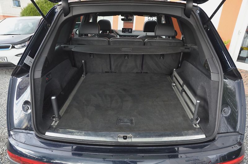 Audi Q7 (2015) 3.0 TDi Quattro S-LINE / ČR - fotka 10 z 47
