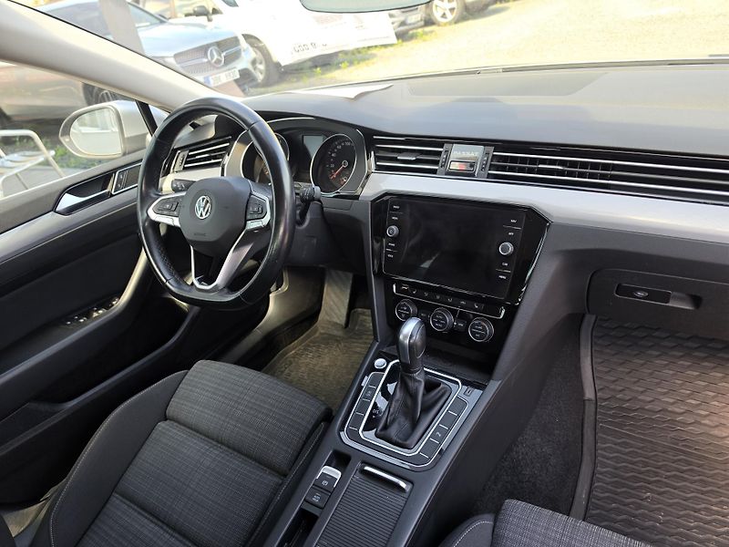Volkswagen Passat 2.0 TDI DSG Led Masáže  - fotka 16 z 19