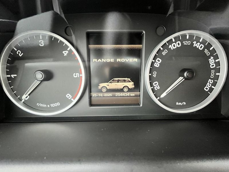 Land Rover Range Rover Sport (2010) 3.0 /180kW - fotka 24 z 44