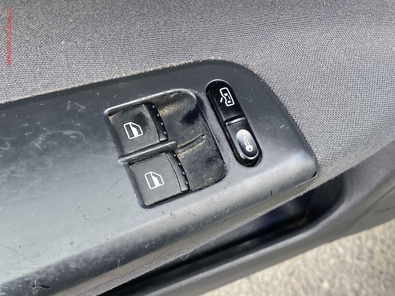 Škoda Octavia (2004) 1.9 TDi, 1.maj,ČR, AC, STK7 - fotka 11 z 16