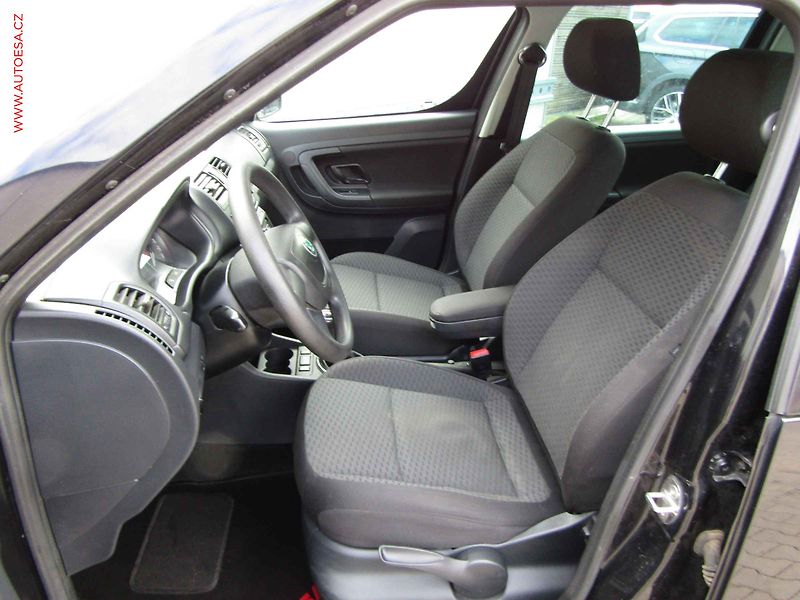 Škoda Roomster (2010) 1.2TSi, 1.maj, Style - fotka 9 z 16
