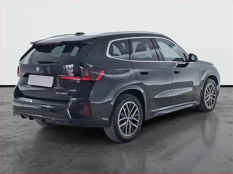 BMW X1 (2024) xDrive30e - fotka 5 z 29