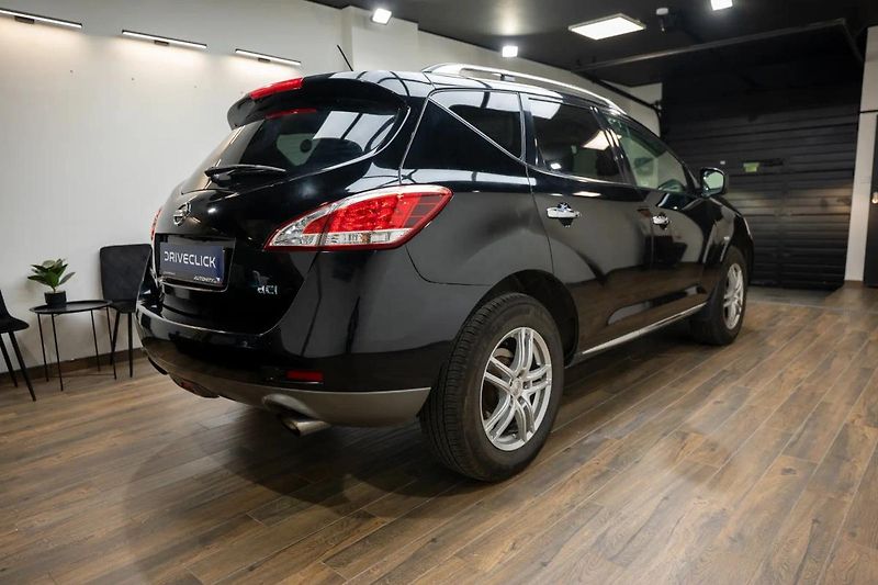 Nissan Murano 2.5 DCI 140 kW 4X4 - fotka 4 z 35