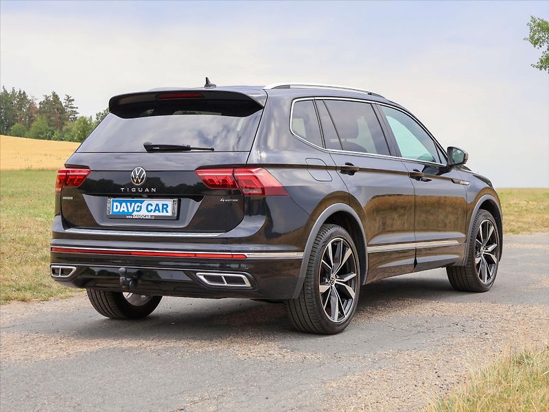 Volkswagen Tiguan Allspace 2,0 TSI 4x4 DSG R-Line 7-Míst - fotka 7 z 44