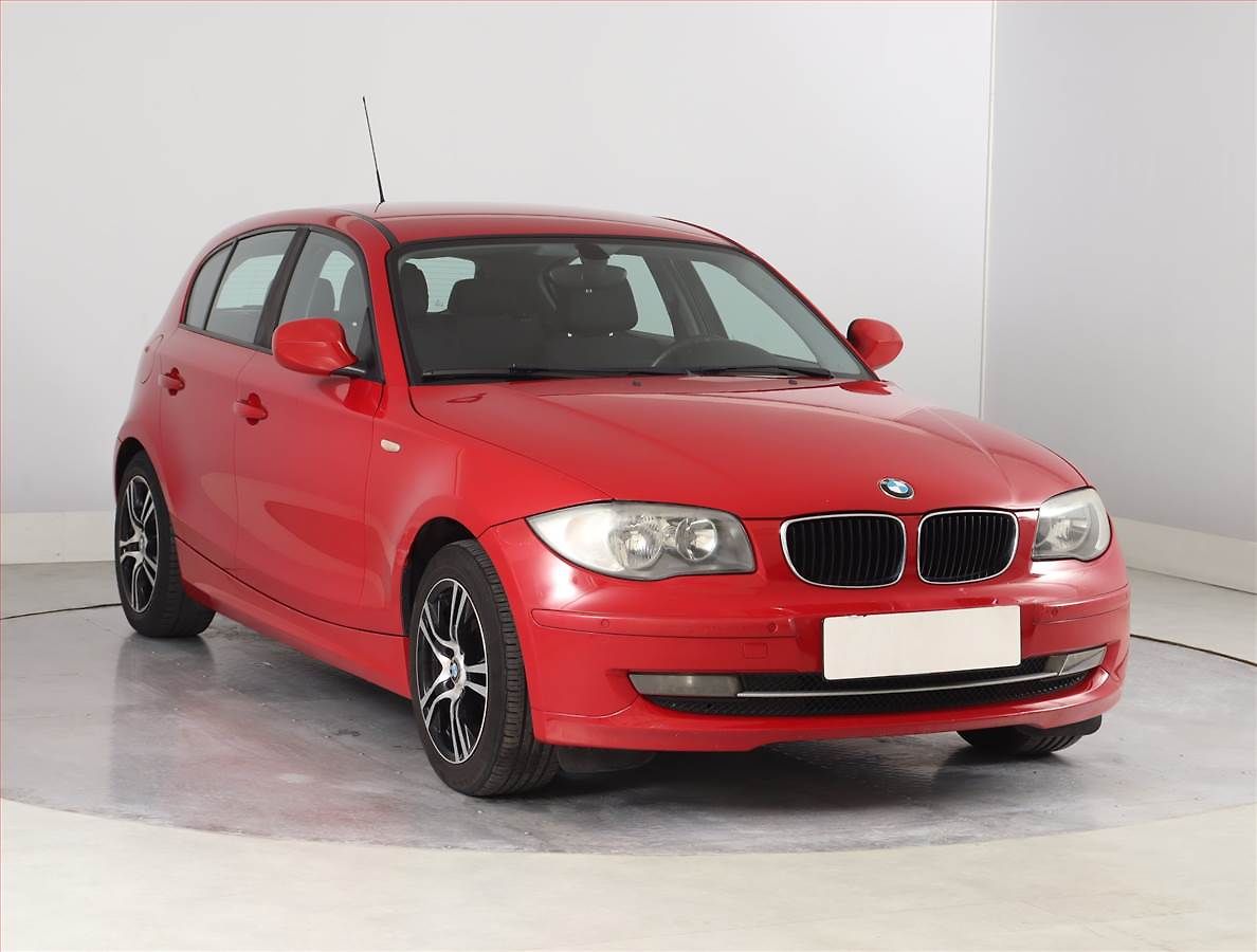 BMW Řada 1 116i, Automat, po STK