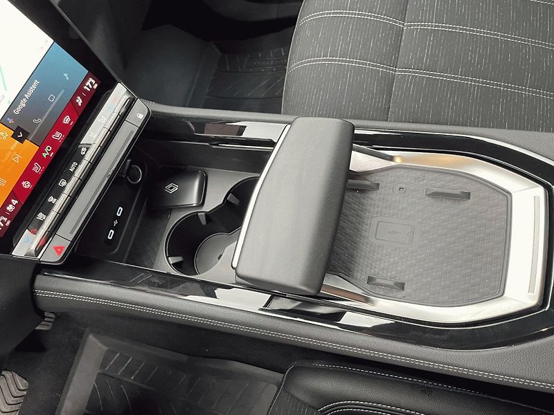 Renault Austral (2024) E-Tech full hybrid 200 techno - fotka 25 z 39