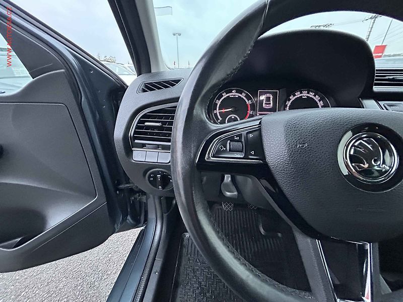 Škoda Fabia (2019) 1.0 TSi, 1.maj,ČR, Style - fotka 17 z 18