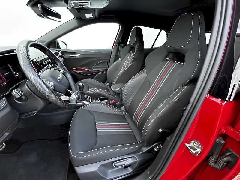 Škoda Fabia (2025) 1.0 TSI 85kW MP6 Monte Carlo - fotka 25 z 34