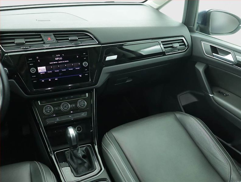 Volkswagen Touran (2020) Highline 1.5 TSI - fotka 8 z 25