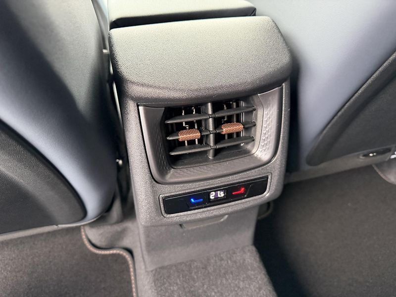 Cupra Terramar (2026) 2.0TSI 150kW 4WD R20 ZÁRUKA 5! - fotka 27 z 44