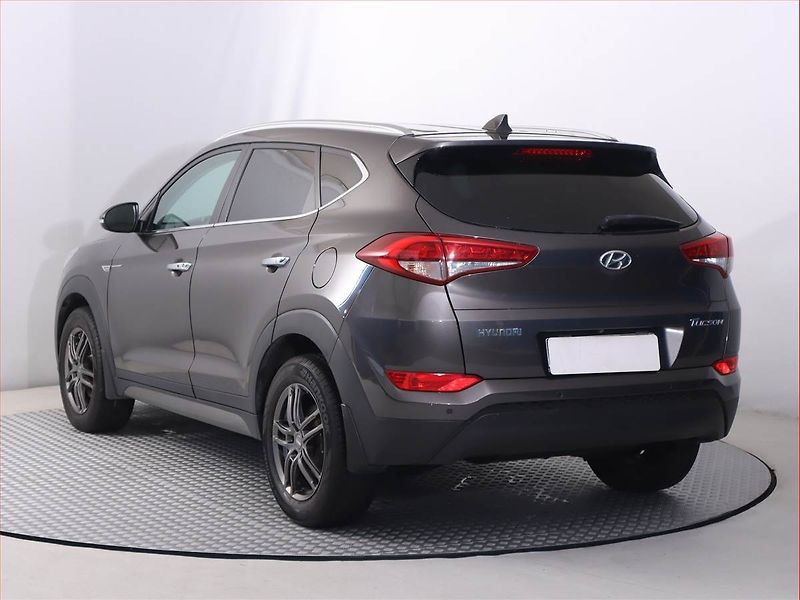 Hyundai Tucson (2016) 1.7 CRDi, Serv.kniha, Navi - fotka 4 z 19