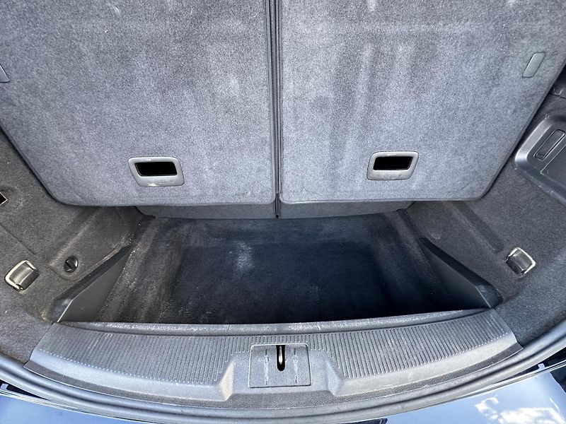 Seat Alhambra (2014) 2.0TDI/103kW * 7.Míst * 2.Maj  - fotka 28 z 35
