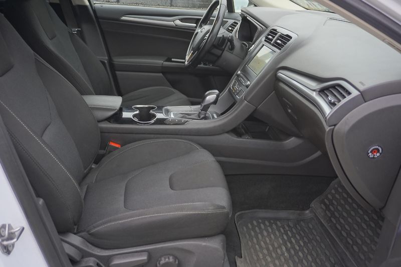 Ford Mondeo (2016) 1.5i 118 kW ECOBOOST AUTOMAT - fotka 20 z 22