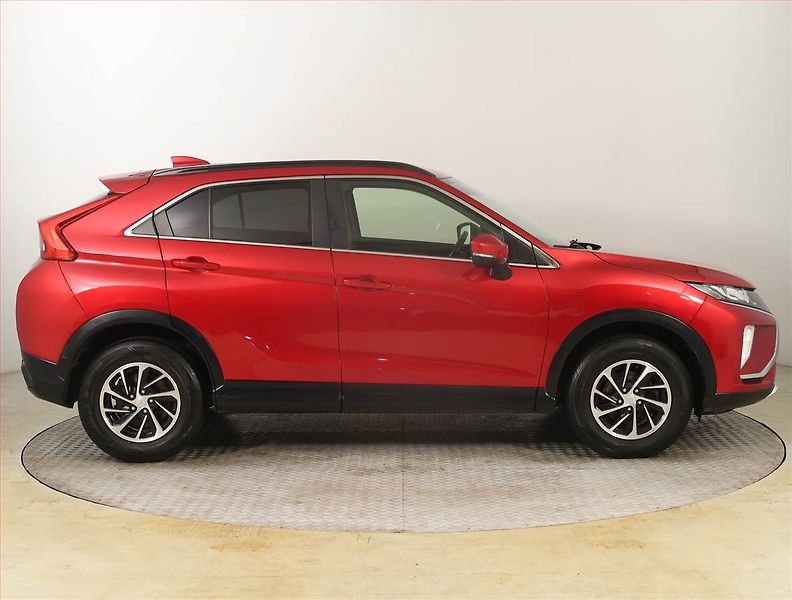 Mitsubishi Eclipse Cross (2019) 1.5 T-MIVEC, Tempomat - fotka 6 z 22