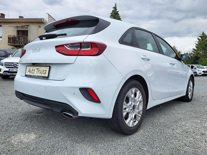 Kia Ceed 1.5 T-GDI 118kW *ČR - fotka 34 z 47