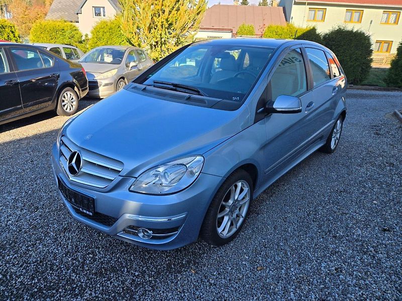 Mercedes-Benz Třídy B (2010) 1.6 i 53tis.km, TOP STAV - fotka 8 z 32