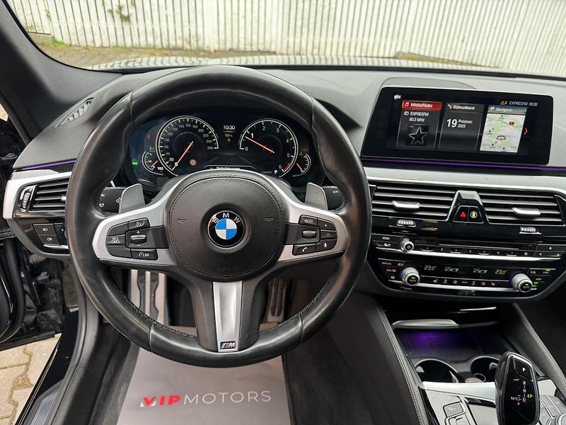 BMW Řada 5 540xD-M-PAKET-R20-LED-SERVIS - fotka 16 z 28