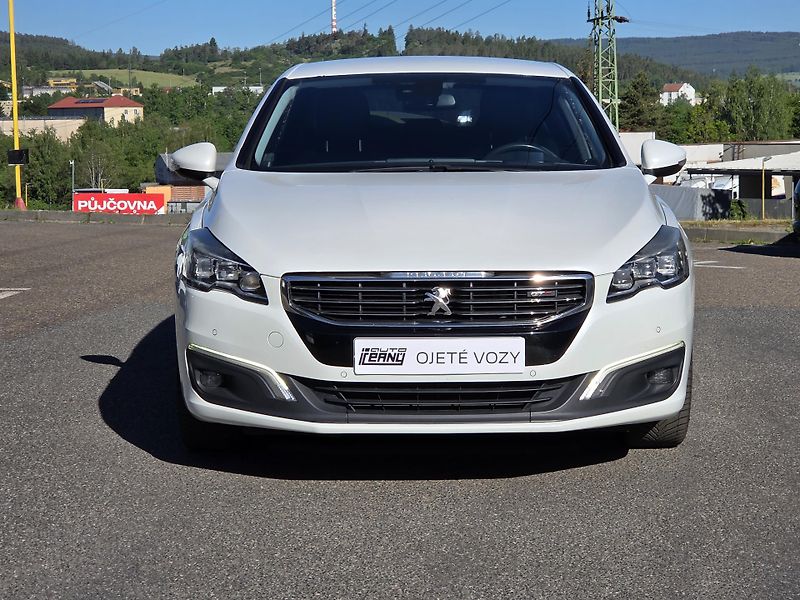 Peugeot 508 (2015) 2.0 BHDI 180 GT EAT6 - fotka 8 z 35