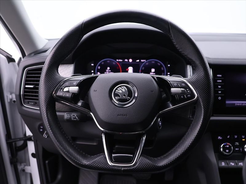 Škoda Kodiaq 2,0 TDI 147kW DSG Style 4x4 DP - fotka 18 z 41