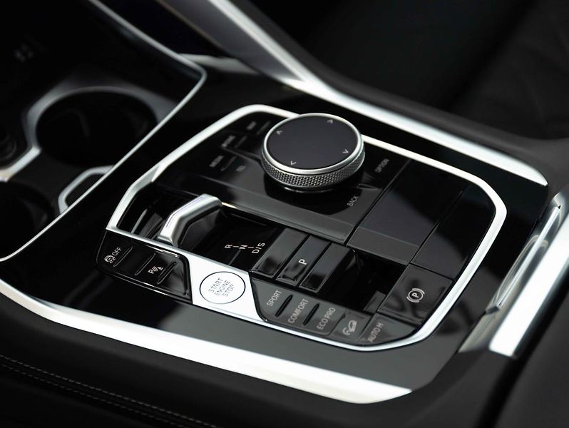 BMW X6 xDrive30d - fotka 15 z 22