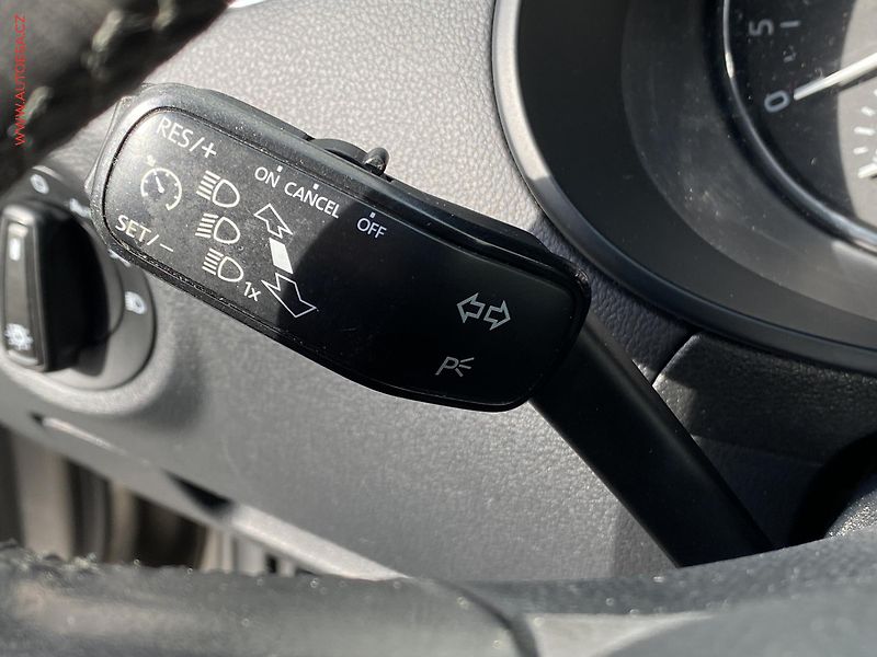 Škoda Octavia (2016) 1.6 TDi, Joy, DSG, bixen - fotka 13 z 18