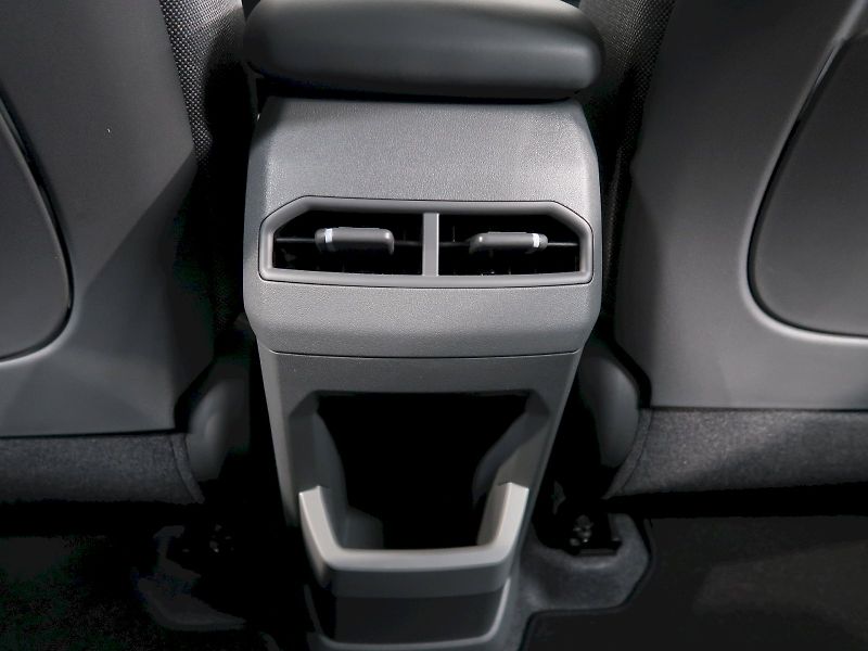 Kia EV3 (2025) AIR 81,4kWh 150KW - fotka 38 z 40