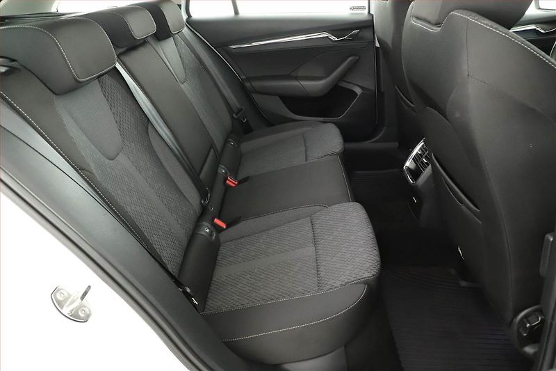 Škoda Octavia (2022) 2.0 TDI, ČR,1.maj, Serv.kniha - fotka 7 z 16