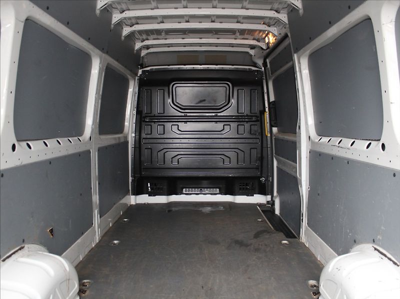 Volkswagen Crafter 2,0 TDi 35 DR 1.maj.Akční CENA - fotka 18 z 19