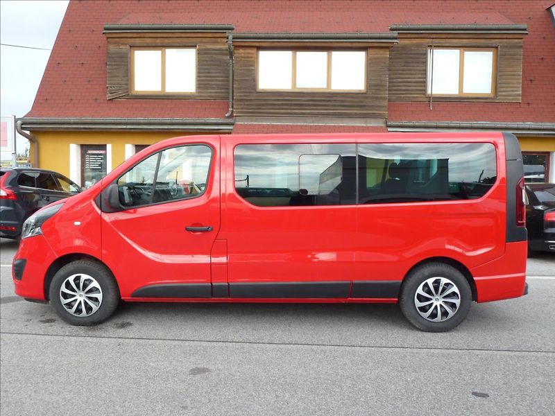 Opel Vivaro 1,6 CDTI 6rych,L2,8míst  Odpoč - fotka 8 z 47