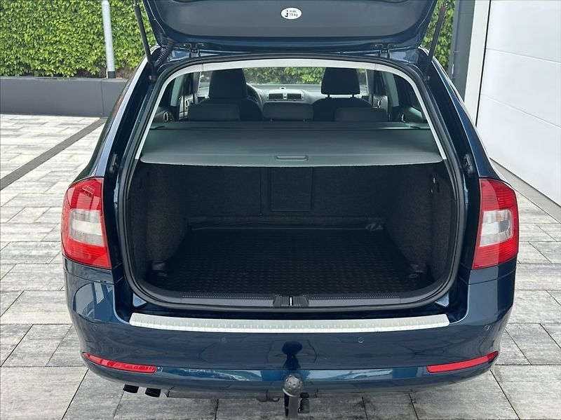Škoda Octavia 1,8 TSI 152PS  II FL Family - fotka 32 z 44