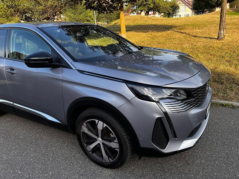 Peugeot 3008 (2024) 1.2 PureTech 96kW, Allure pack - fotka 7 z 26
