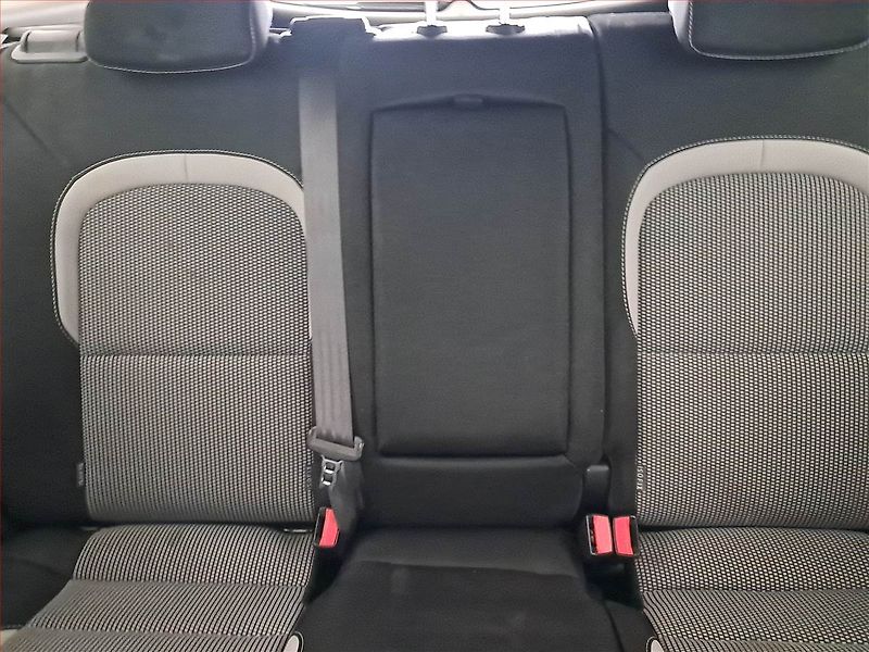 Kia Ceed (2018) 1.6 GDI, ČR,1.maj, Serv.kniha - fotka 10 z 17