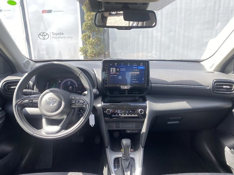 Toyota Yaris Cross 1.5HEV, ČR-1m, Comfort, DPH - fotka 12 z 26