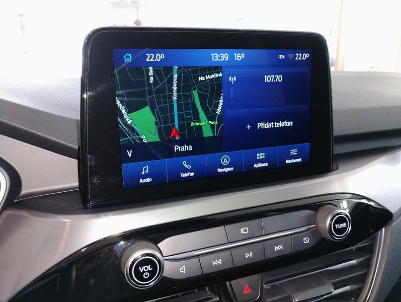 Ford Kuga 1.5T EcoBoost, Titanium  - fotka 24 z 26