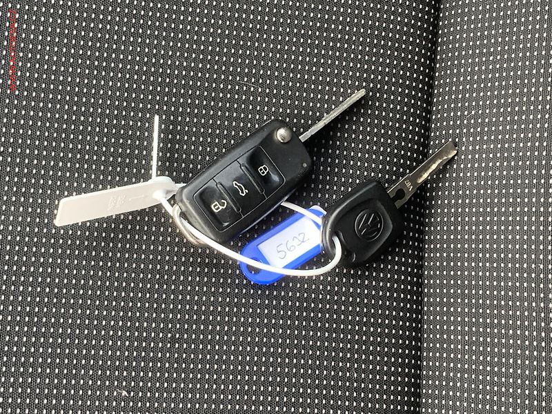 Volkswagen up! (2012) 1.0i, AC, výhřev sed - fotka 18 z 18