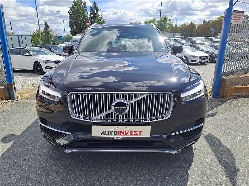 Volvo XC90 2,0 D5 AWD FIRST EDITION - fotka 2 z 24