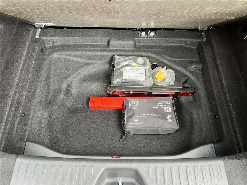 Mercedes-Benz Třídy A 180 d Sport automat - fotka 16 z 45