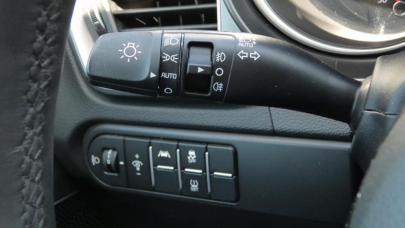 Kia Ceed 1.5 T-GDI 118kW TOP SW DCT - fotka 10 z 22