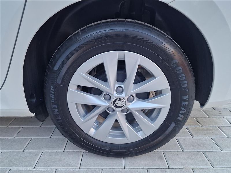 Škoda Fabia 1.0 TSI Style,Původ ČR,1.Maj. - fotka 45 z 49