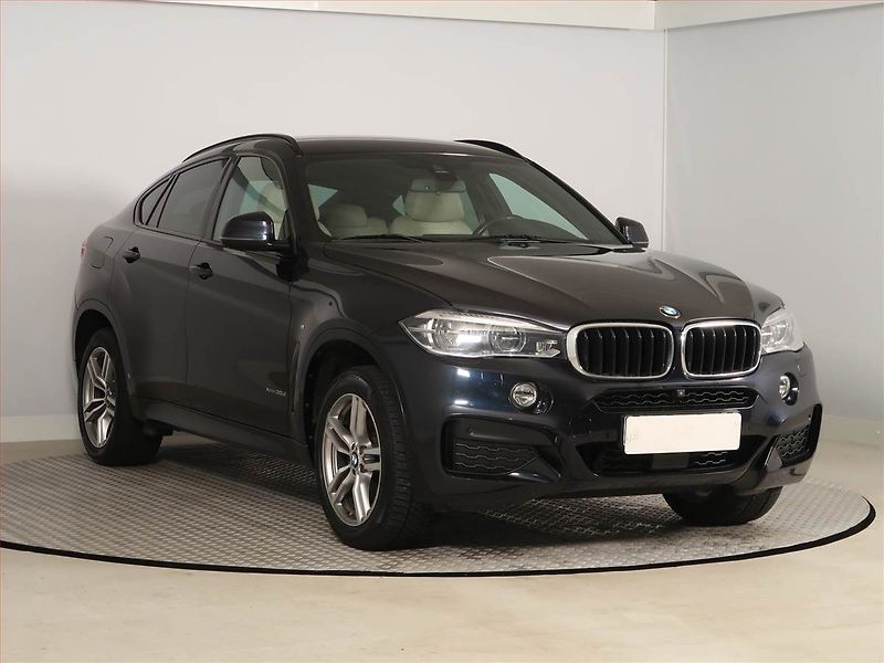 BMW X6 (2018) xDrive30d - fotka 1 z 23