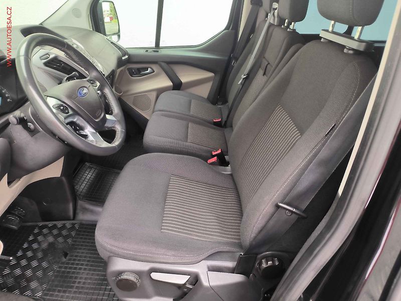 Ford Tourneo Custom (2014) 2.2TDCi L2 9míst, Trend, AC - fotka 9 z 19