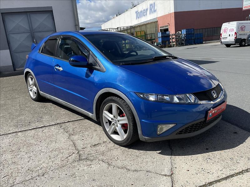 Honda Civic 2,2 CTDi*103kW*+ Al kola 17 l - fotka 3 z 35