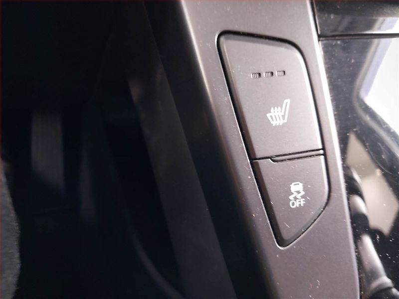 Hyundai i40 (2012) 1.7 CRDI, Tempomat - fotka 16 z 24