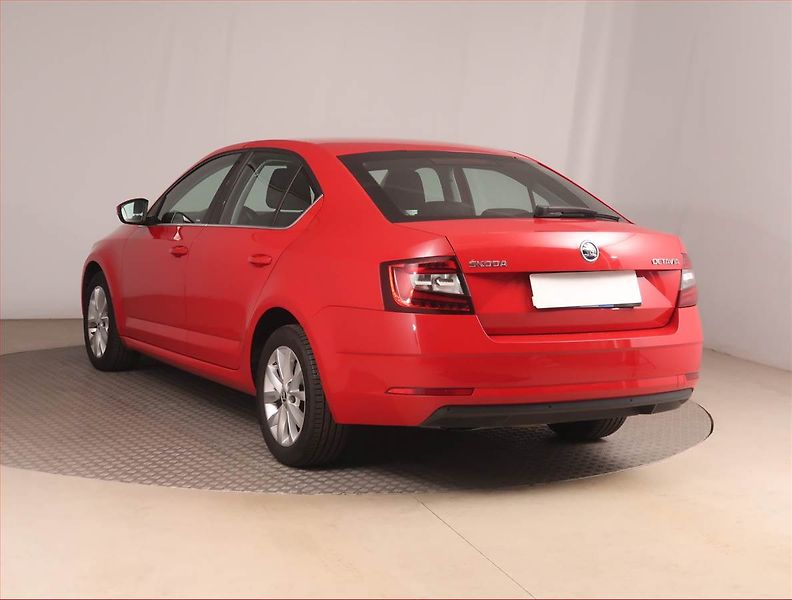 Škoda Octavia (2017) Elegance 1.6 TDI, Serv.kniha - fotka 4 z 15